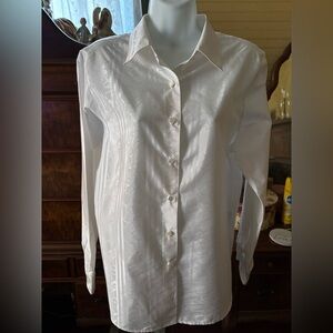 Wrinkle Free Size 12 Women’s Button Down Shirt White 42” Bust 27” Length